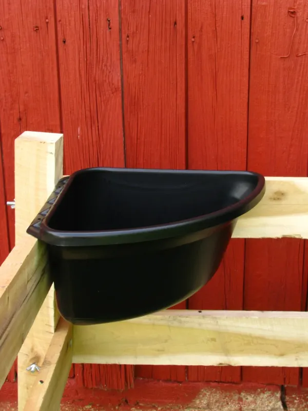 Corner Horse Feeders
