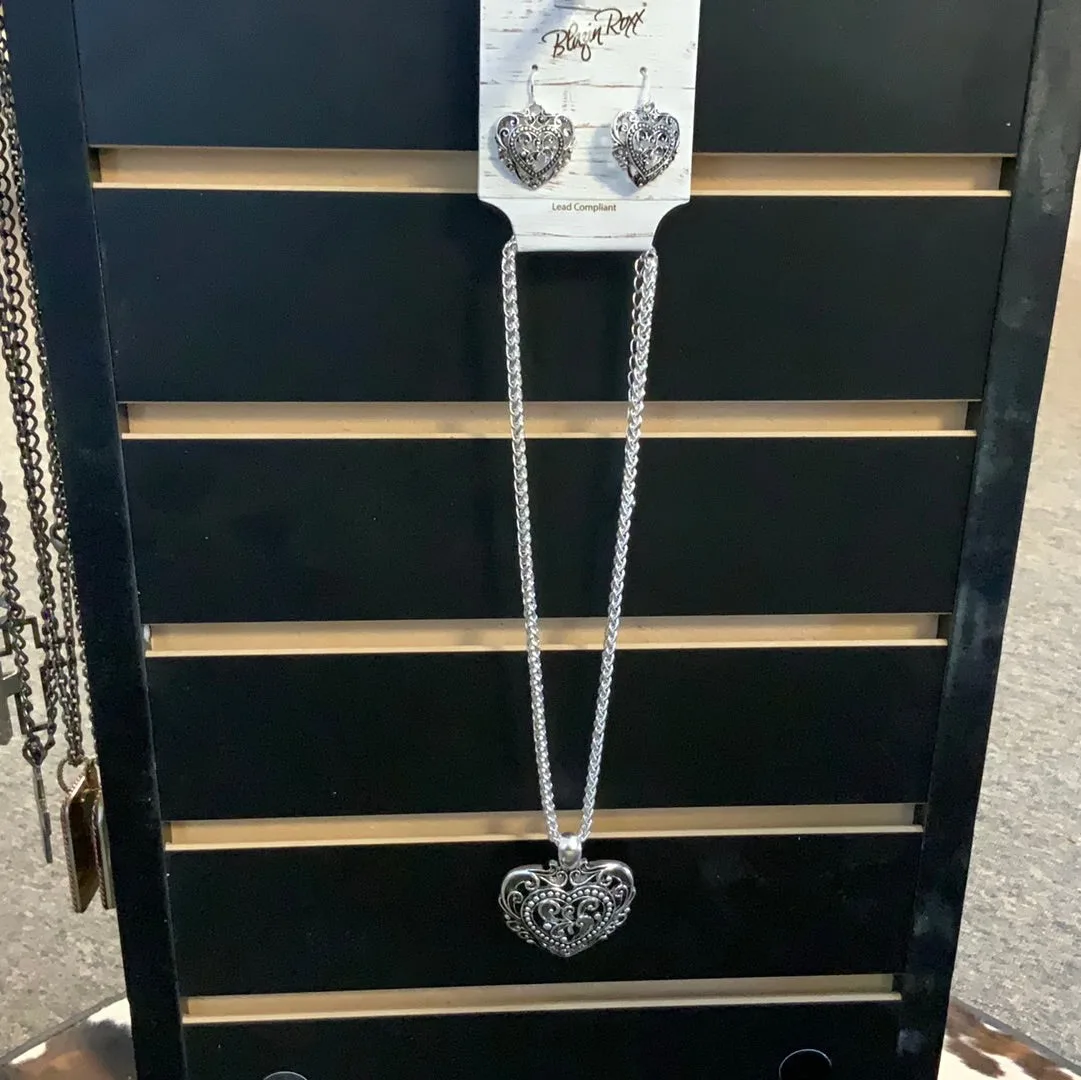 Blazin Roxx Necklace Set Scroll Heart